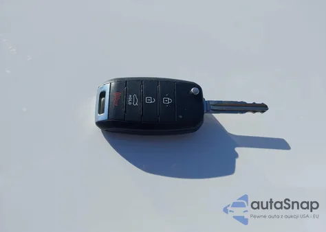 2017 Kia Forte Lx z USA, uszkodzony, nr VIN 3KPFL4A78HE121236